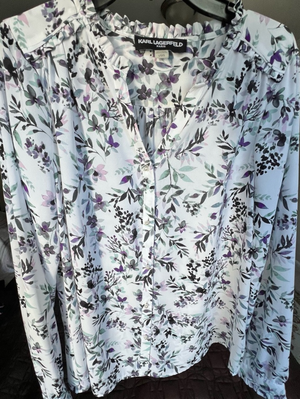 Karl Lagerfeld Paris Women’s Floral Blouse Top Size L Lightweight Ruffle Neck
